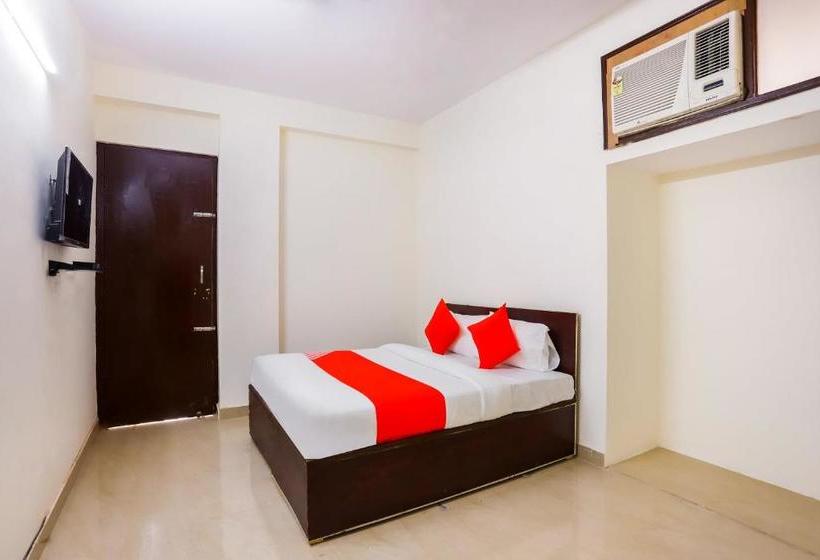 هتل Oyo 63634 Royale Avenue