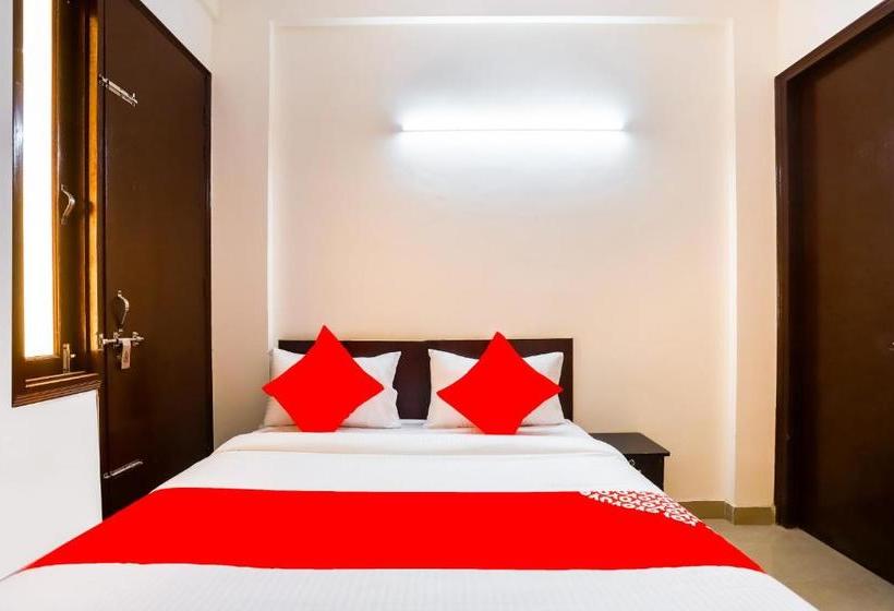 هتل Oyo 63634 Royale Avenue