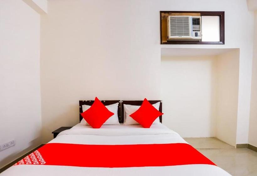 هتل Oyo 63634 Royale Avenue