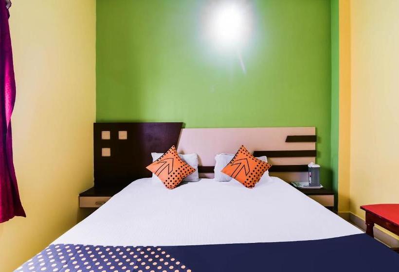 هتل Spot On 63771  Puri Dham