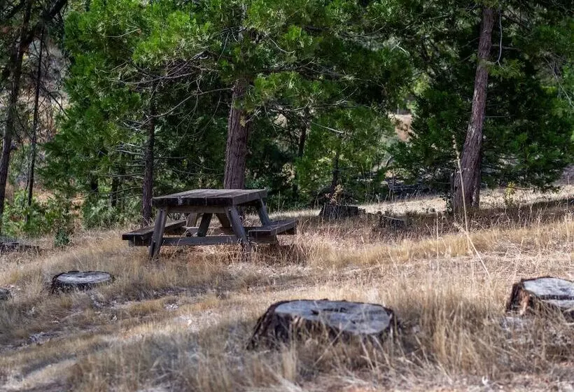 Hotelli Inn At Sugar Pine Ranch