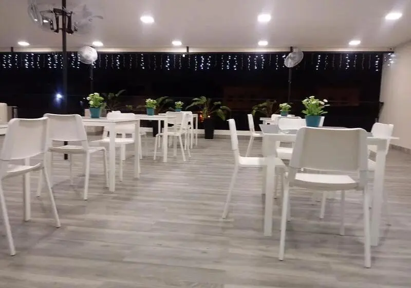 هتل Libano