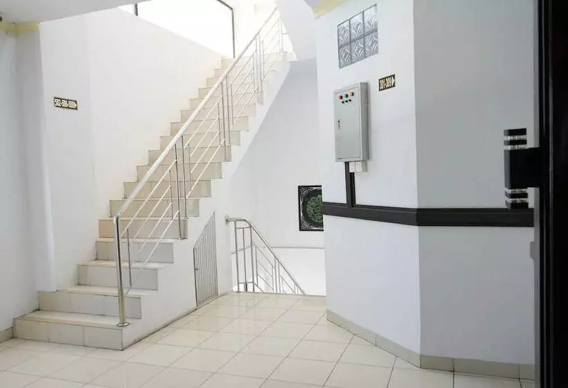 ホテル Oyo 2291  Bahagia