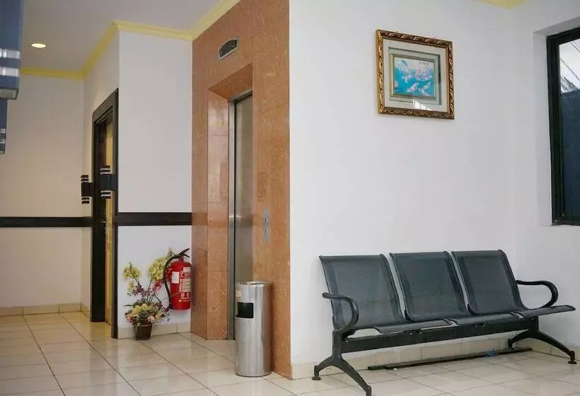 ホテル Oyo 2291  Bahagia