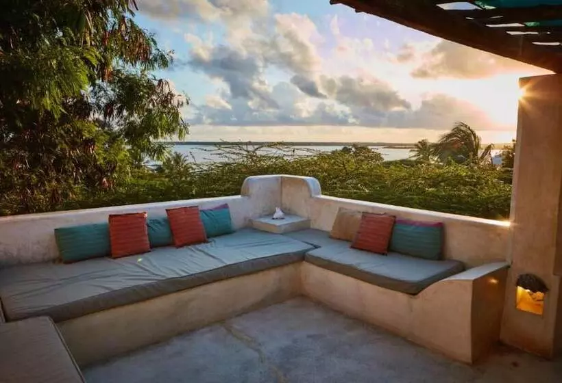 هاستل Banana House And Wellness Centre