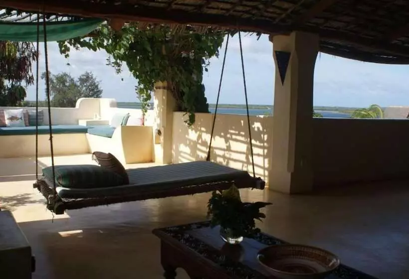 هاستل Banana House And Wellness Centre