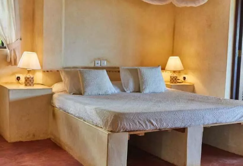 هاستل Banana House And Wellness Centre