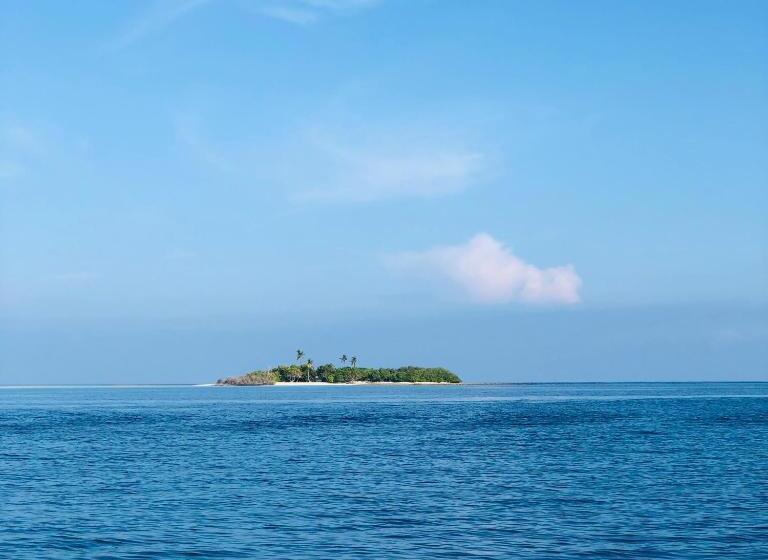 هتل Rasdhoo Wave Blue