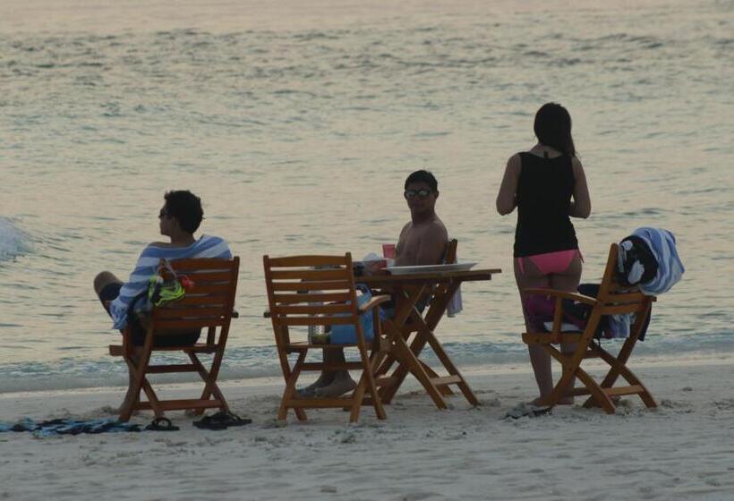 هتل Rasdhoo Wave Blue