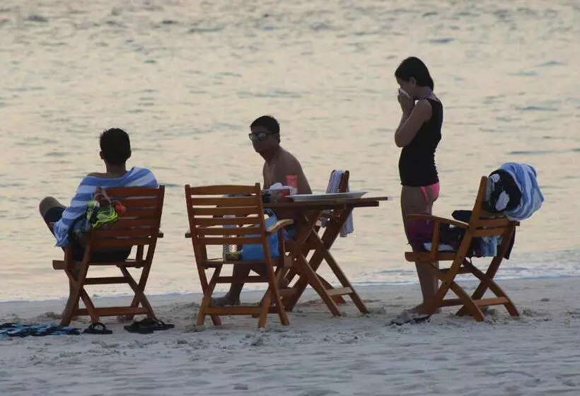 هتل Rasdhoo Wave Blue