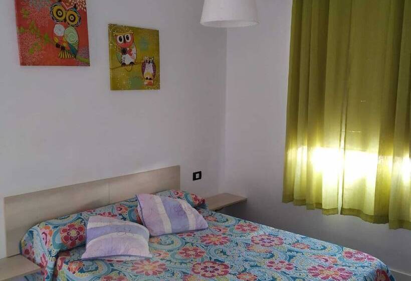 پانسیون The Blue House