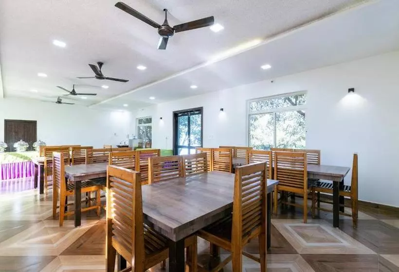 ホテル Capital O 69388 Bright View Cottage