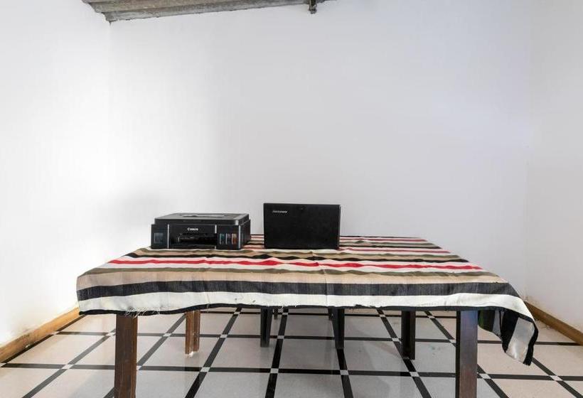 فندق Capital O 69388 Bright View Cottage