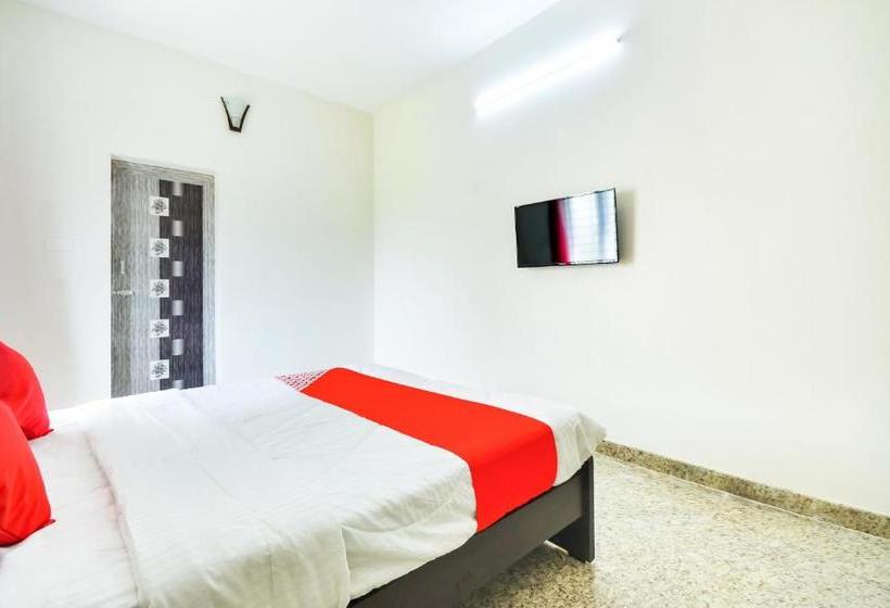 Hotel Oyo 68880 Arudhra Inn