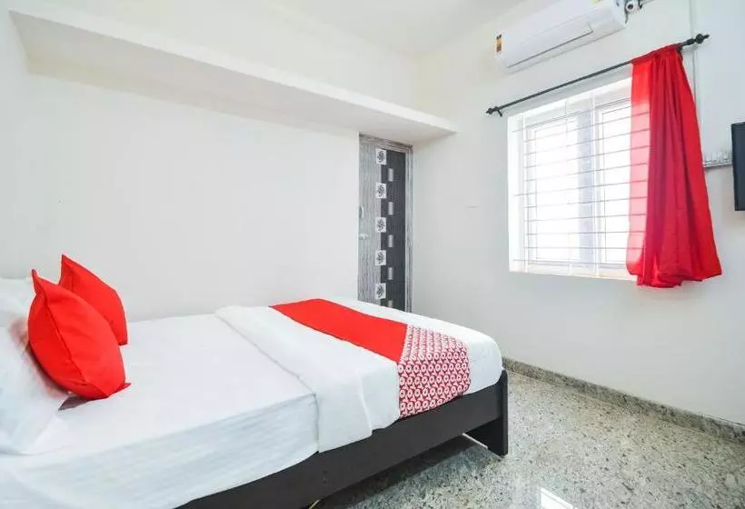 هتل Oyo 68880 Arudhra Inn