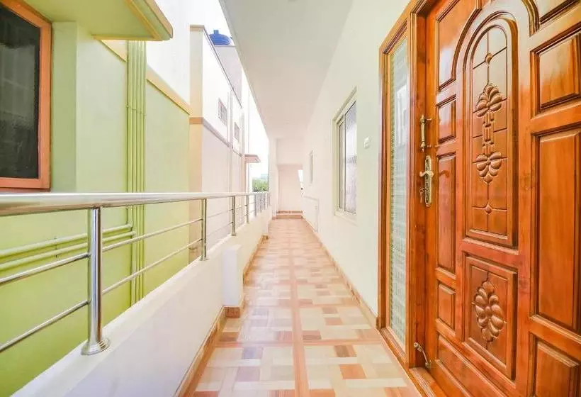 هتل Oyo 68880 Arudhra Inn