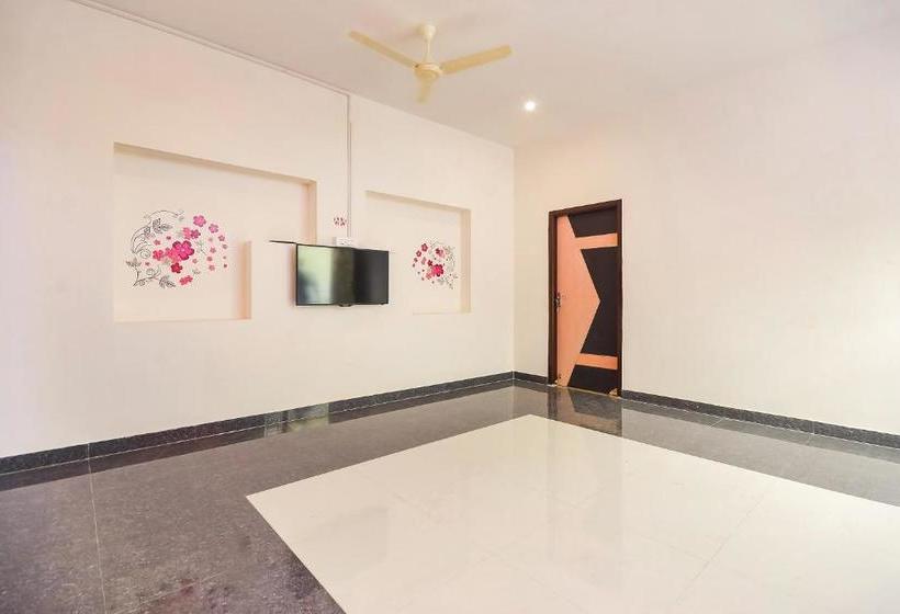 Hotel Oyo 68880 Arudhra Inn