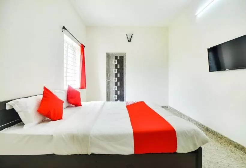 هتل Oyo 68880 Arudhra Inn