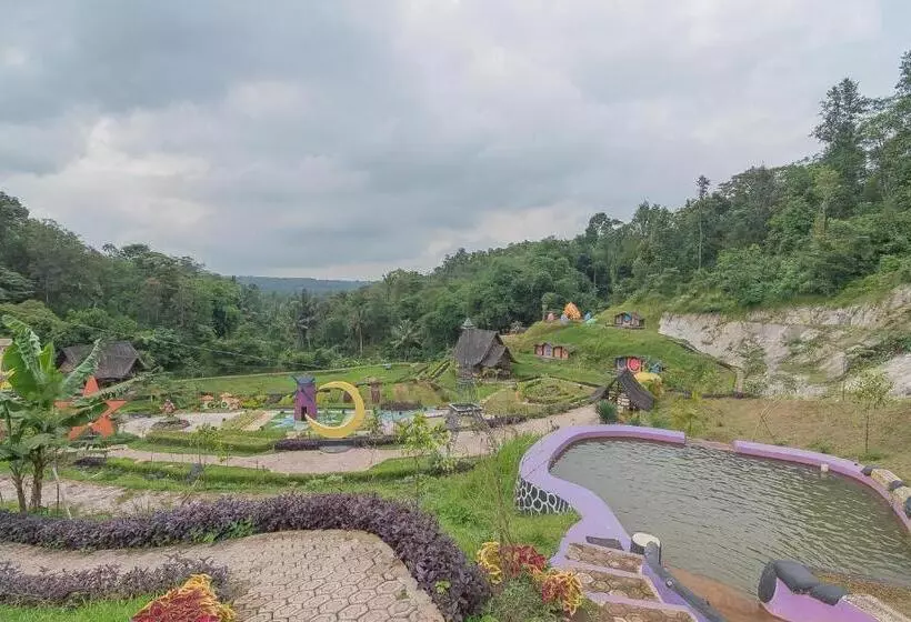 Majatalo Reddoorz Resort Syariah @ Batu Apung Purwakarta