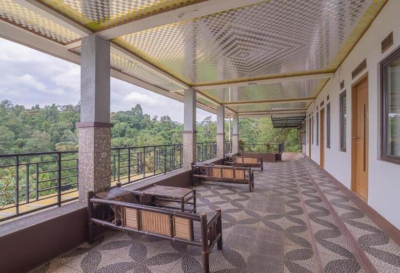 بنسيون Reddoorz Resort Syariah @ Batu Apung Purwakarta