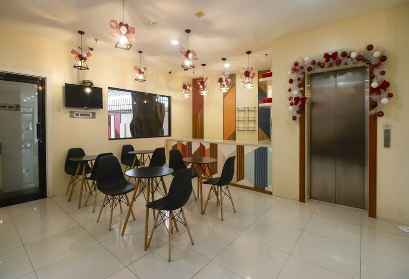 The Teepee Place Hostel & Residence Inn