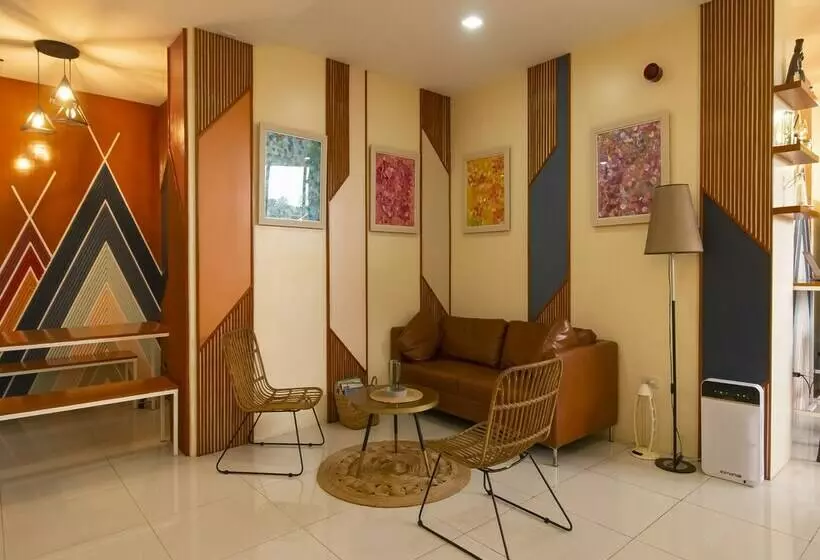 The Teepee Place Hostel & Residence Inn