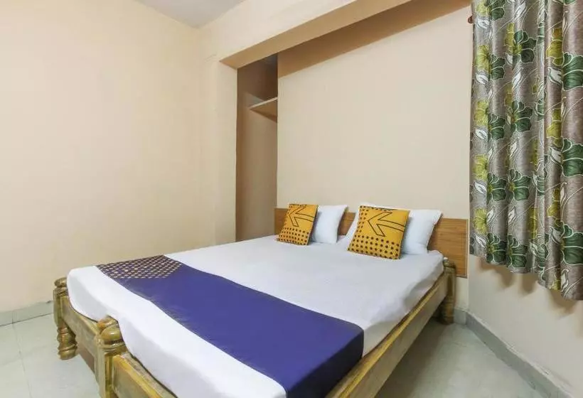 ホテル Spot On 67258 Sri Ranga Lodge