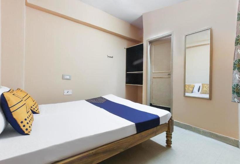 Hotelli Spot On 67258 Sri Ranga Lodge