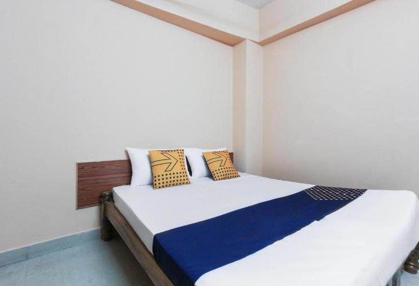 Hotelli Spot On 67258 Sri Ranga Lodge