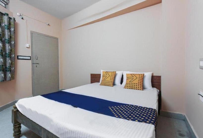 Hotelli Spot On 67258 Sri Ranga Lodge