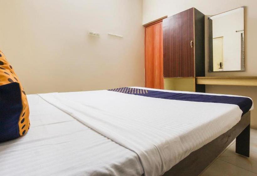 Hotelli Spot On 67258 Sri Ranga Lodge