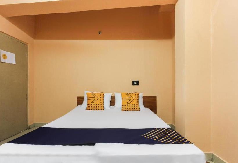 Hotelli Spot On 67258 Sri Ranga Lodge