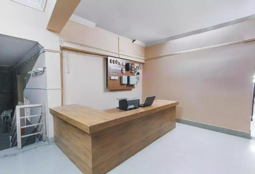 ホテル Spot On 67258 Sri Ranga Lodge