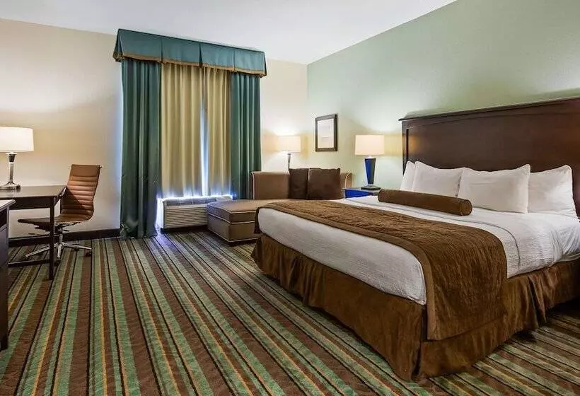 호텔 Best Western Plus Chain Of Lakes Inn & Suites