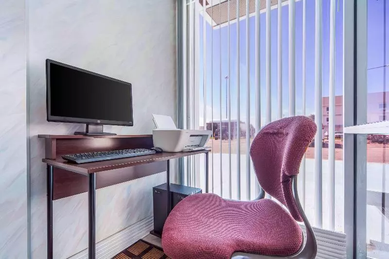 ホテル Hospitality Inn