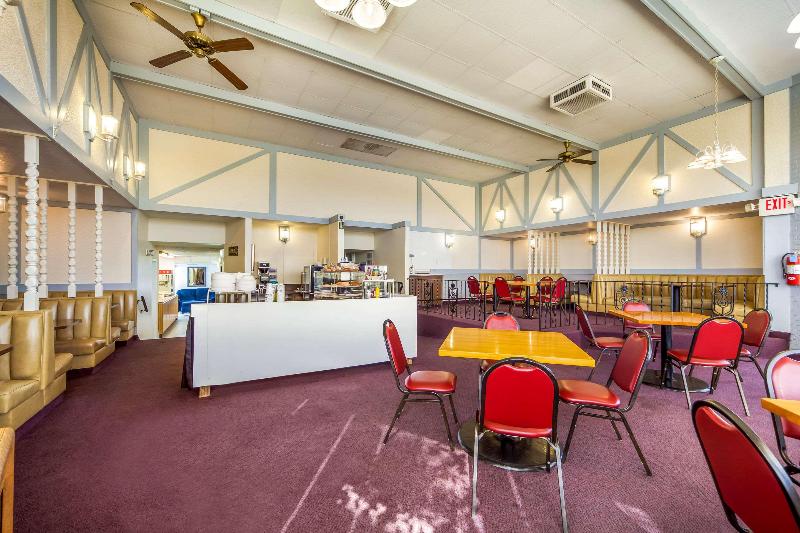 酒店 Hospitality Inn