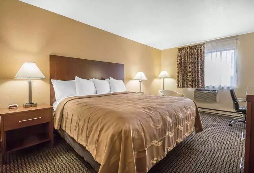 فندق Quality Inn Janesville North