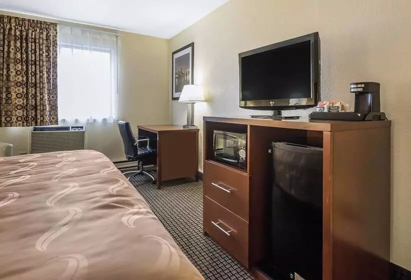 فندق Quality Inn Janesville North