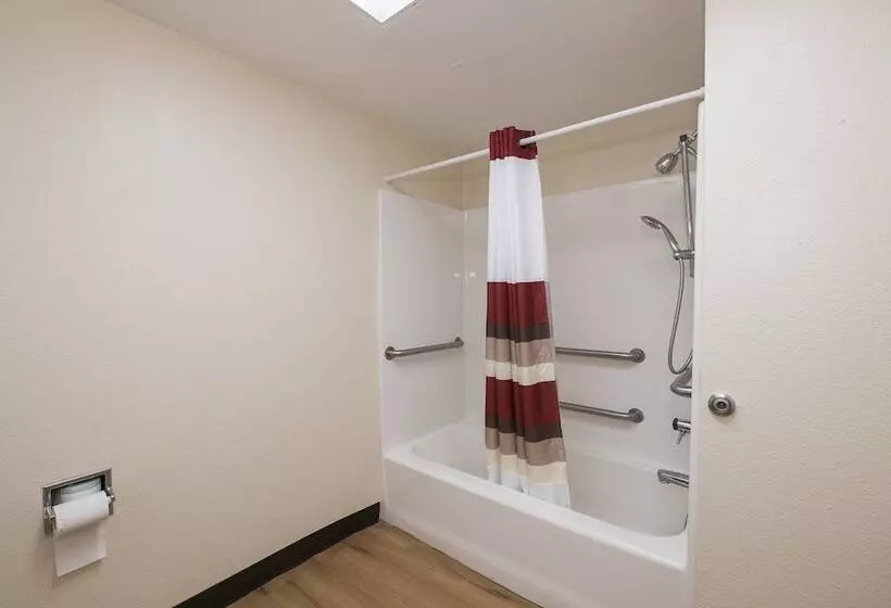 فندق Red Roof Inn Plus+ & Suites Opelika