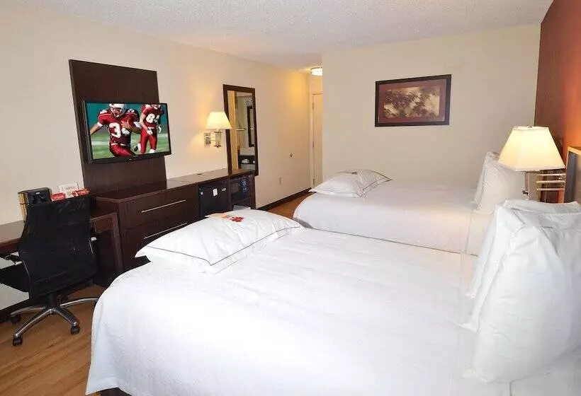 فندق Red Roof Inn Plus+ & Suites Opelika