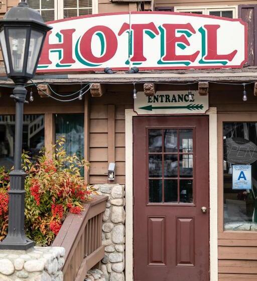 ホテル Saddleback Inn At Lake Arrowhead