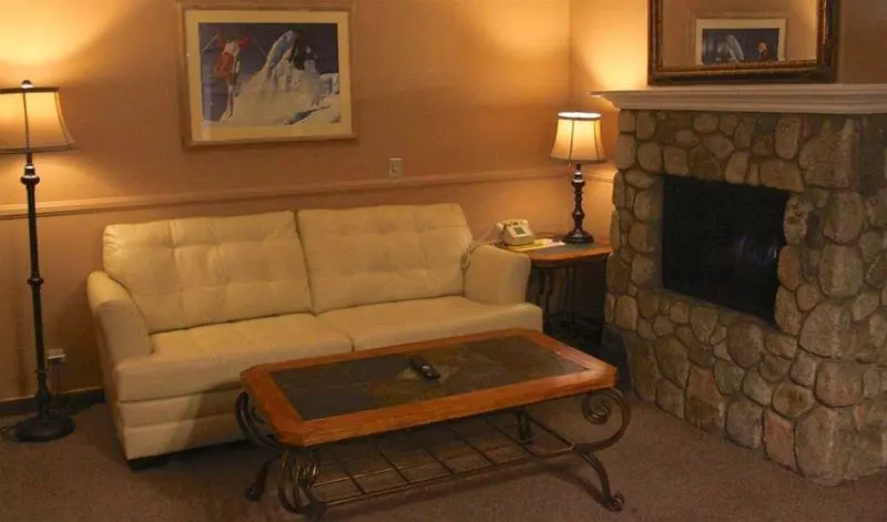 酒店 Saddleback Inn At Lake Arrowhead