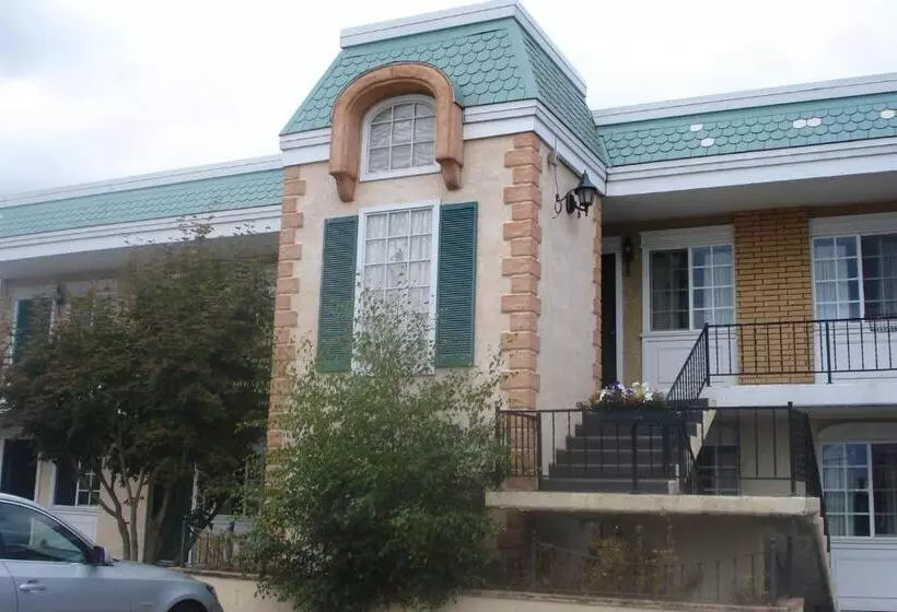 هتل Sequim West Inn