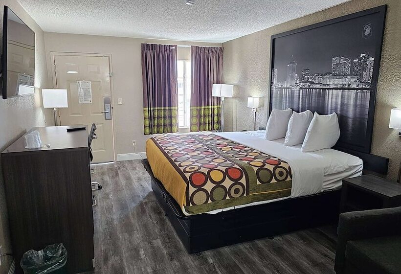 호텔 Super 8 By Wyndham Metairie
