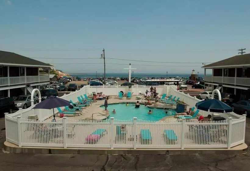 Sands By The Sea Motel