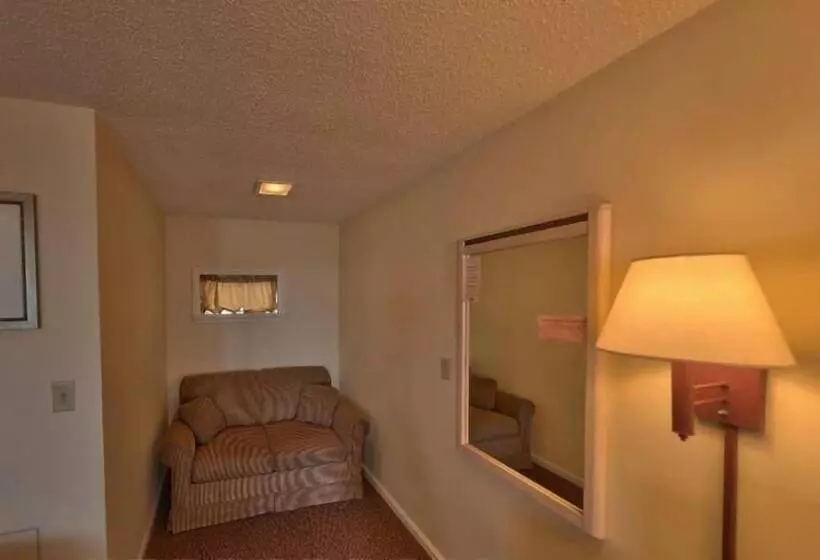 Sands By The Sea Motel