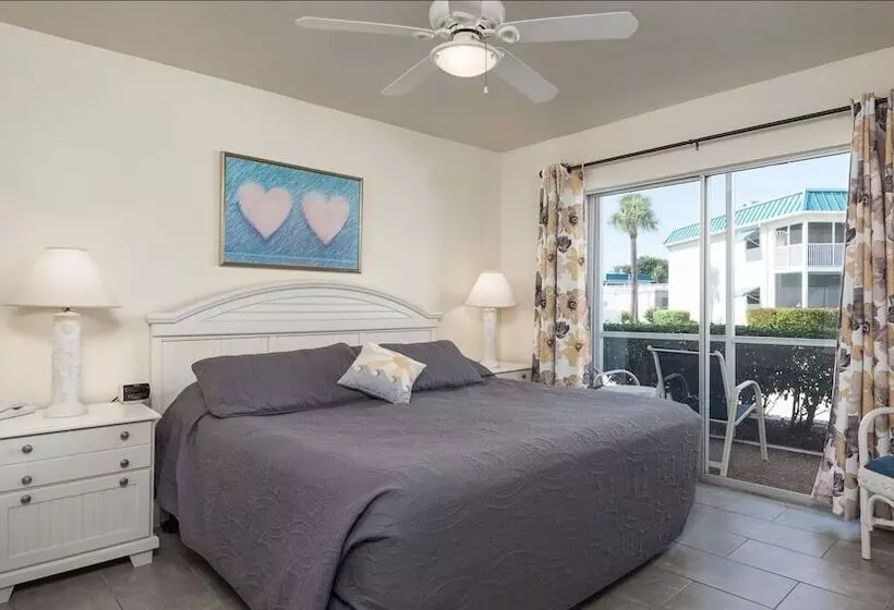 Sanibel Arms West Condominiums