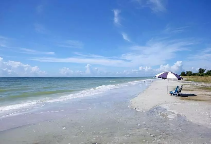 Sanibel Arms West Condominiums
