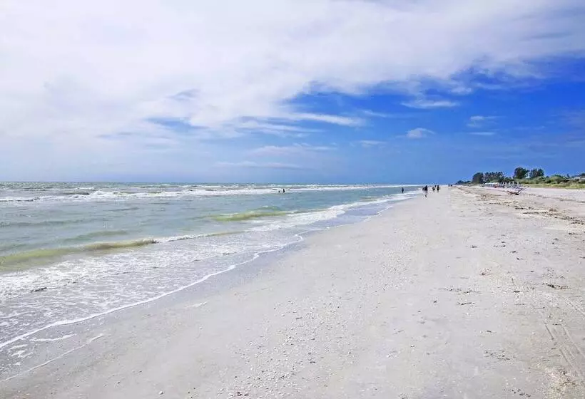 Sanibel Arms West Condominiums