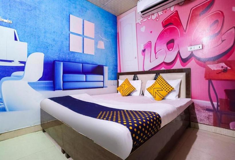 هتل Spot On 66080  Milan